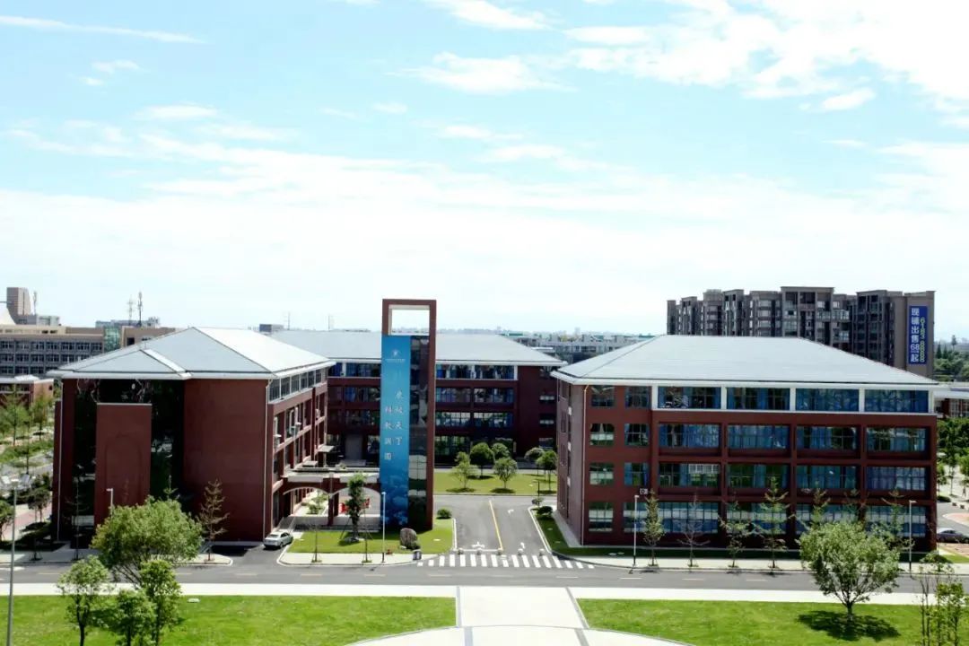 四川日报专刊报道！位于成都市的这所公办“双高”院校硬核有实力