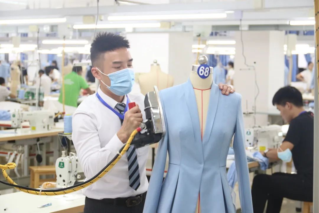 四川日报专刊报道！位于成都市的这所公办“双高”院校硬核有实力